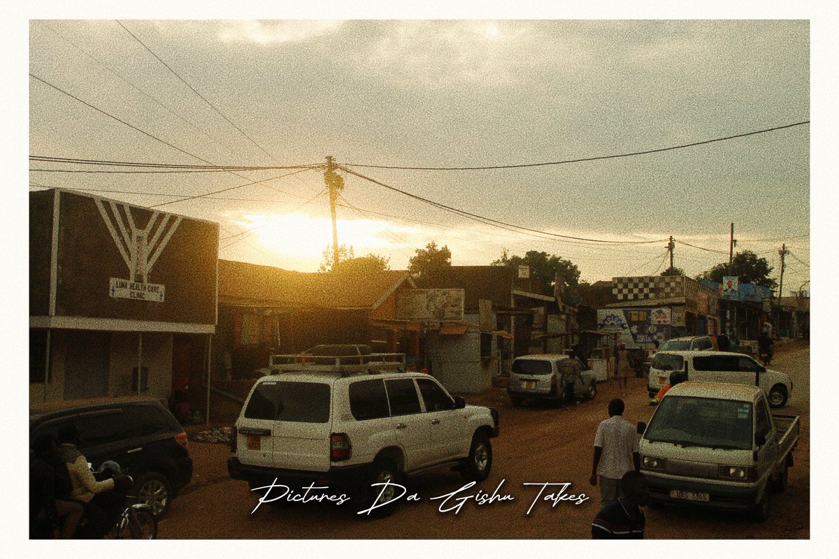 Goodmorning from Naboa road where are you tweeting from !!