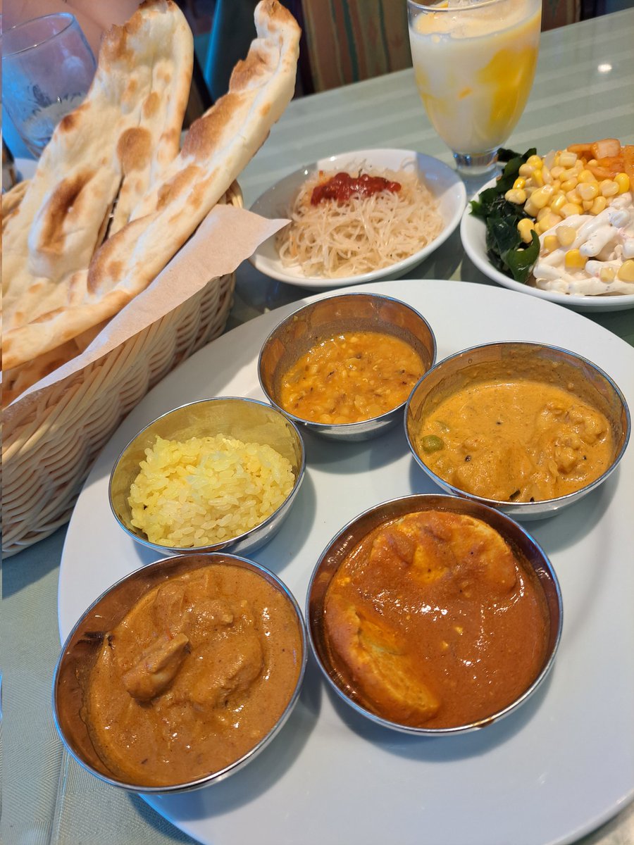 yakiton_hunter's tweet image. 本日のランチ
娘とカレーバイキング1,400円
#マントラ #MANTRA #海浜幕張