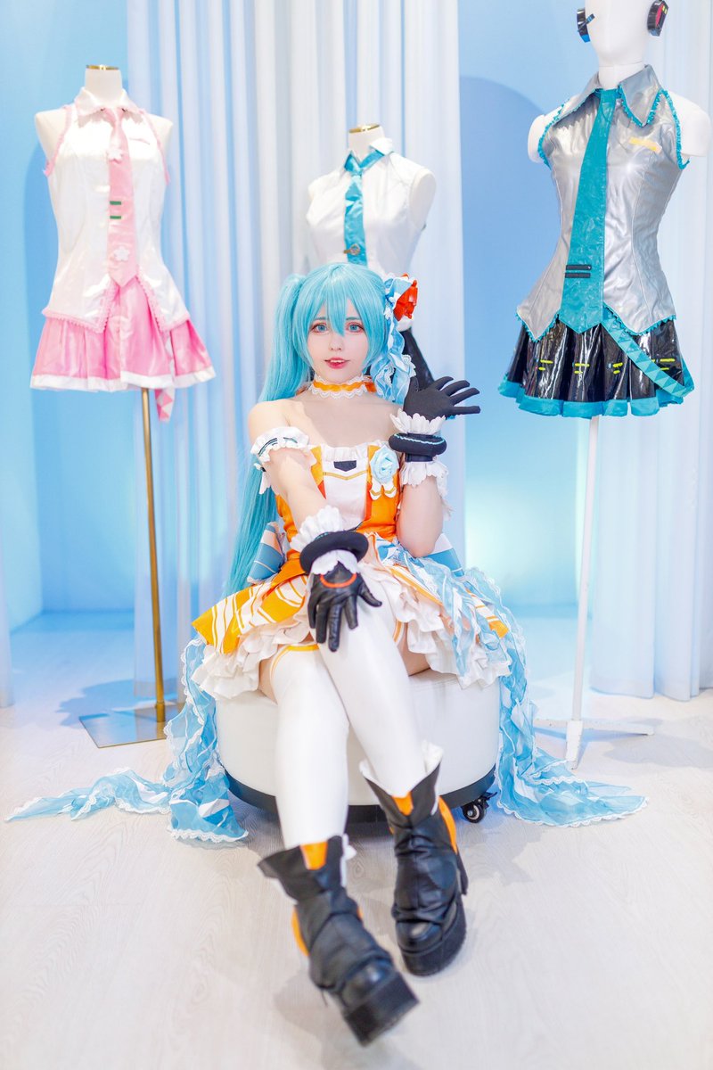 今日のミクちゃん…🥁
オレンジブロッサム！🍊

明日はどんなミクをみたい？✨

#毎日ミク831