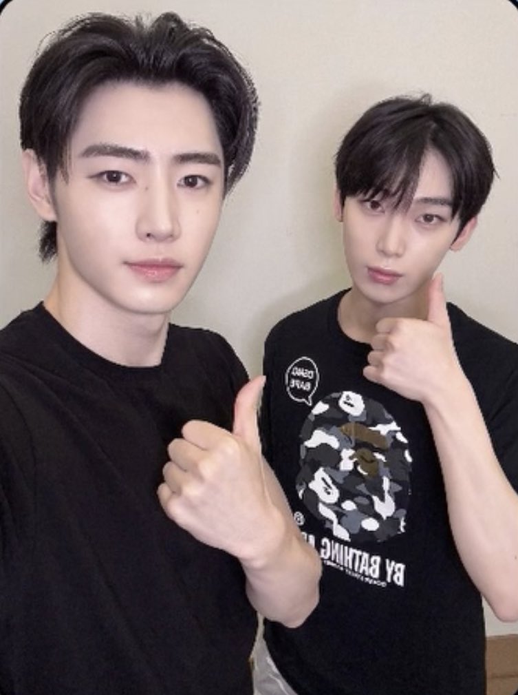 jassy. ENCHELLA (@lovingsunsun) on Twitter photo SUNSUN SELCA AFTER 394 DAYS ๐ญ๐ญ SUNSUN SELCA AFTER 394 DAYS ๐ญ๐ญ