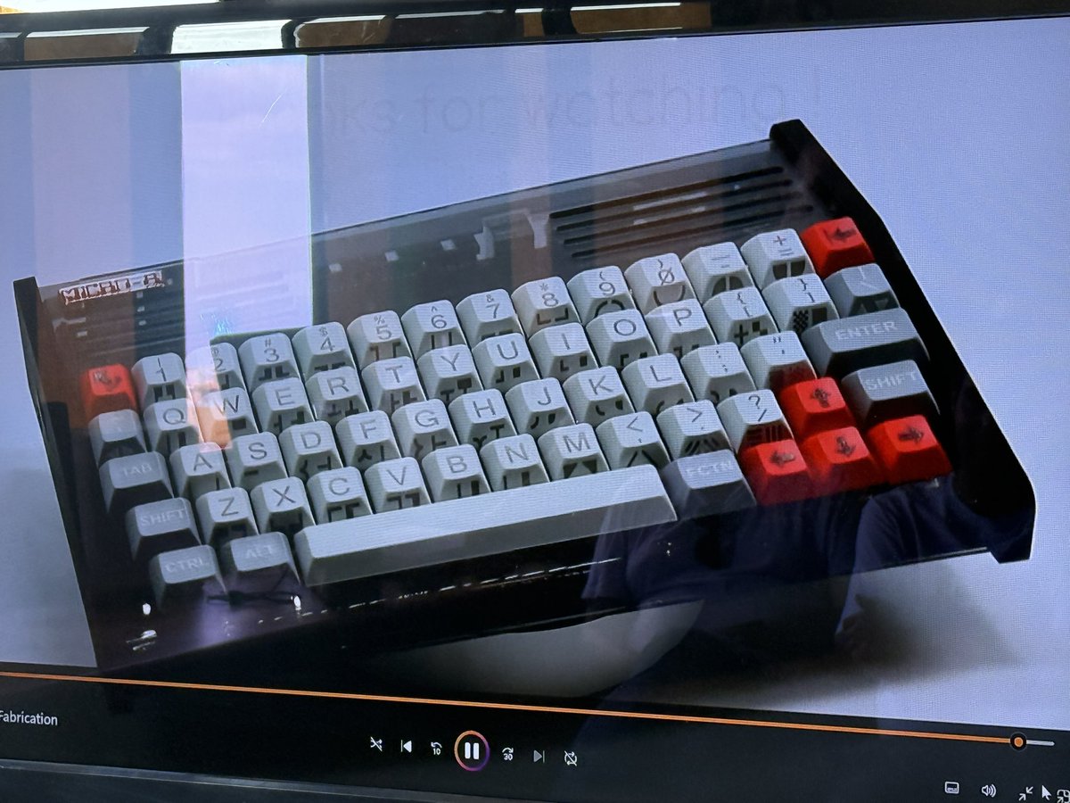 Konamito 2.0 (@konamito) on Twitter photo Micro-8, el ordenador de 8 bits que te encantará tener si te gusta programar como antaño ❤️ Micro-8, el ordenador de 8 bits que te encantará tener si te gusta programar como antaño ❤️