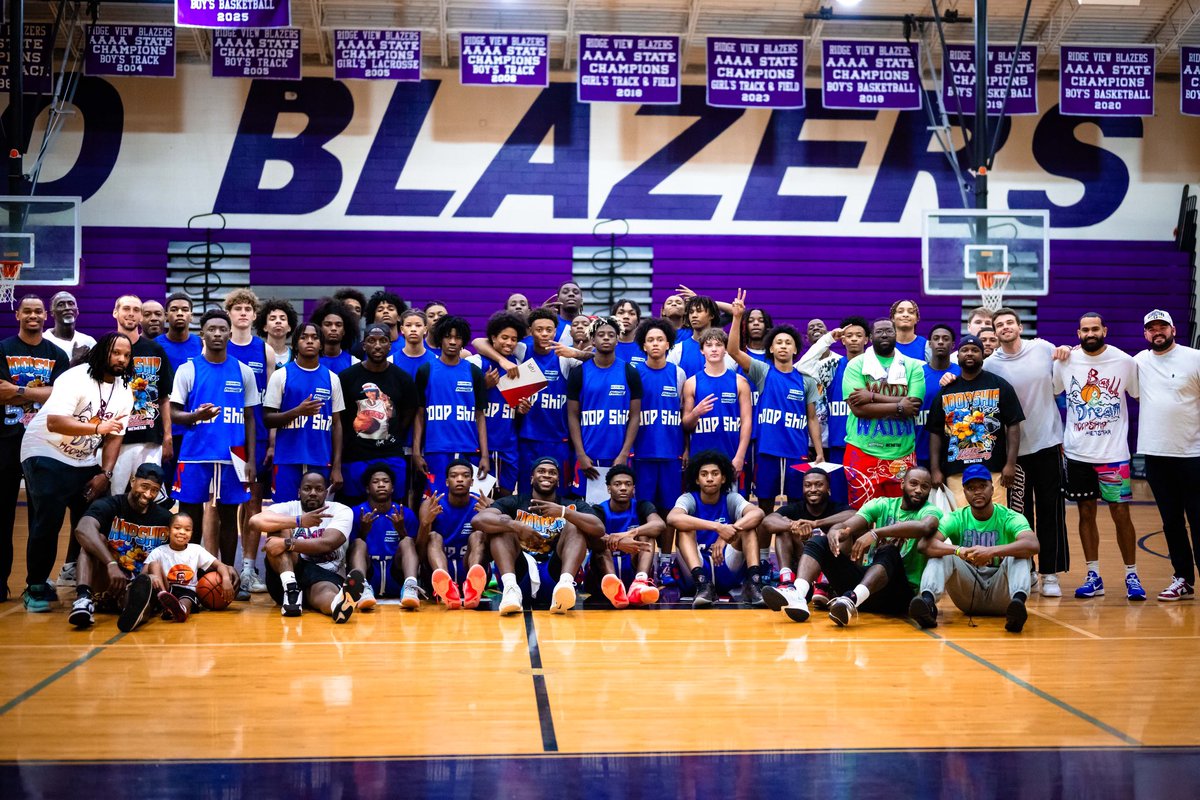 We got better. Good work for Day 2 of #Hoopship. 🤝🏾
📸: <a href="/MrJoshua/">Mr.Joshua</a>