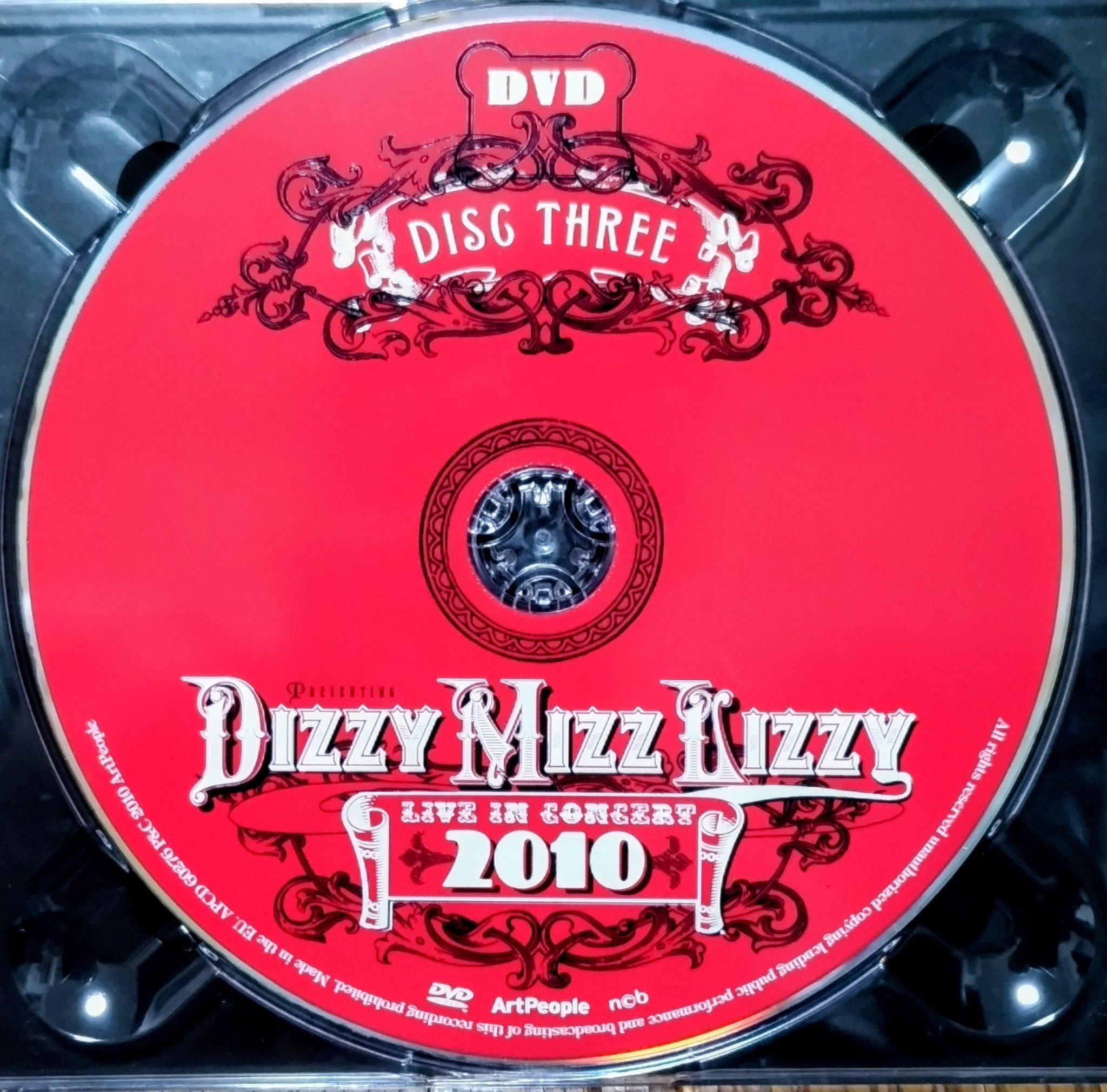 dizzy mizz lizzy サイン入りドラムヘッド fm802当選品 レコード Dizzy Mizz Lizzy （Dizzy Mizz Lizzy - Dizzy Mizz