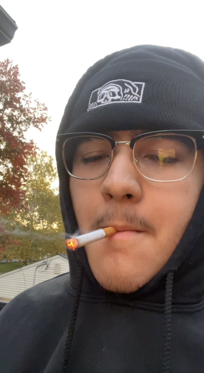 cyrusႿ tweet media