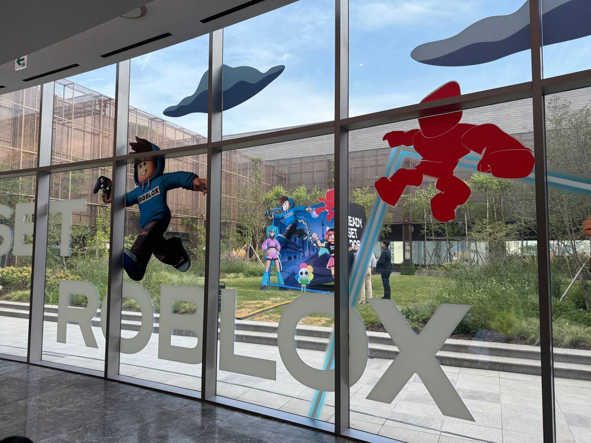 READY, SET, ROBLOX - our dream event is here at last!
It nearly killed me, but we pulled it off!
I can’t wait to share what’s next for ALTAVA Group.

P.S. Wanna visit? DM me.

instagram.com/p/DLG7cDXzscI/…