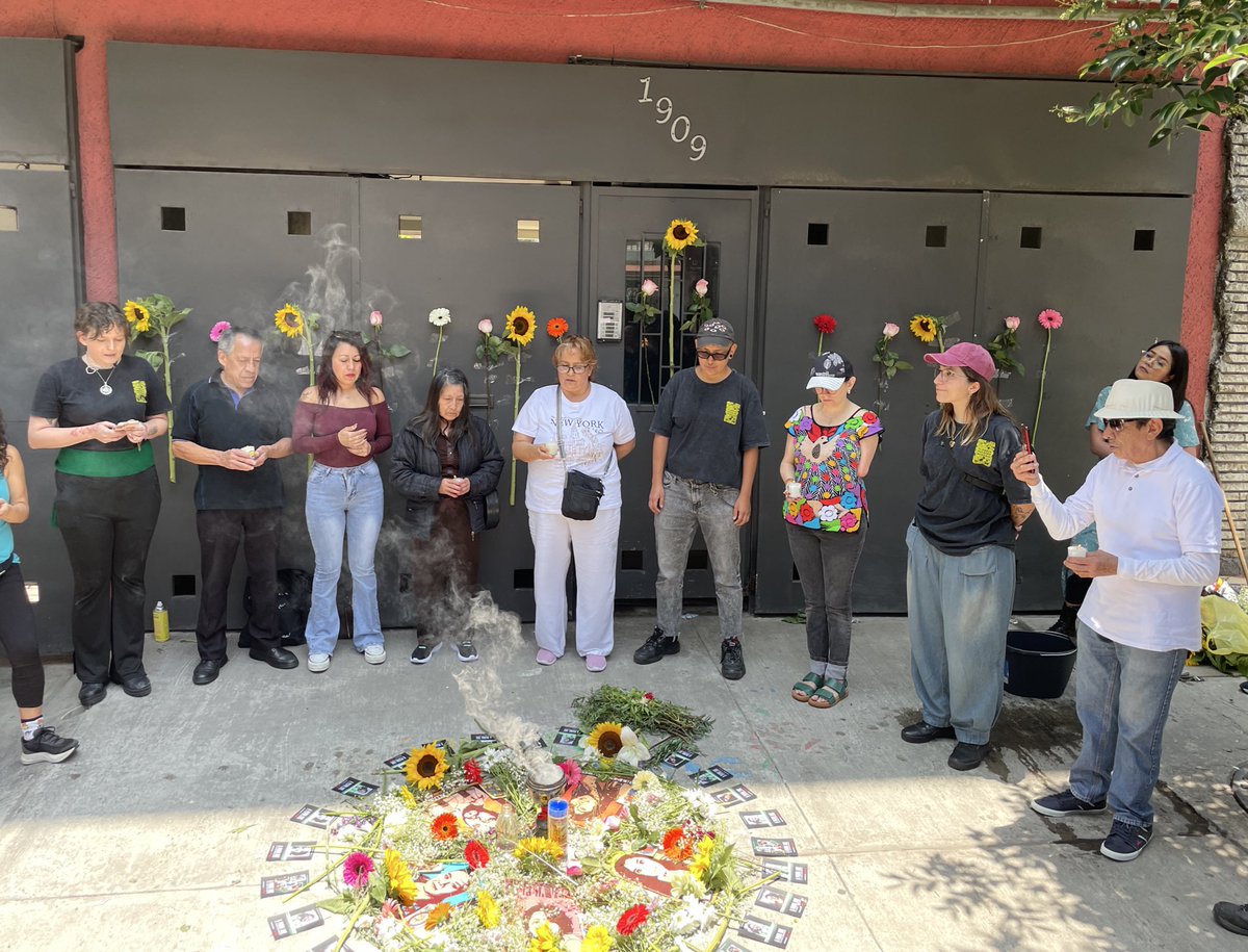 Hoy se cumplen 10 años del multihomicidio de Alejandra Negrete, Mile Martín, Nadia Vera, Rubén Espinosa y Yesenia Quiroz, en la colonia <a href="/Narvarte_/">Narvarte</a>  Desde la espiritualidad, y el amor se sigue haciendo memoria y demandando justicia. Comparto el  memorialnarvarte.org