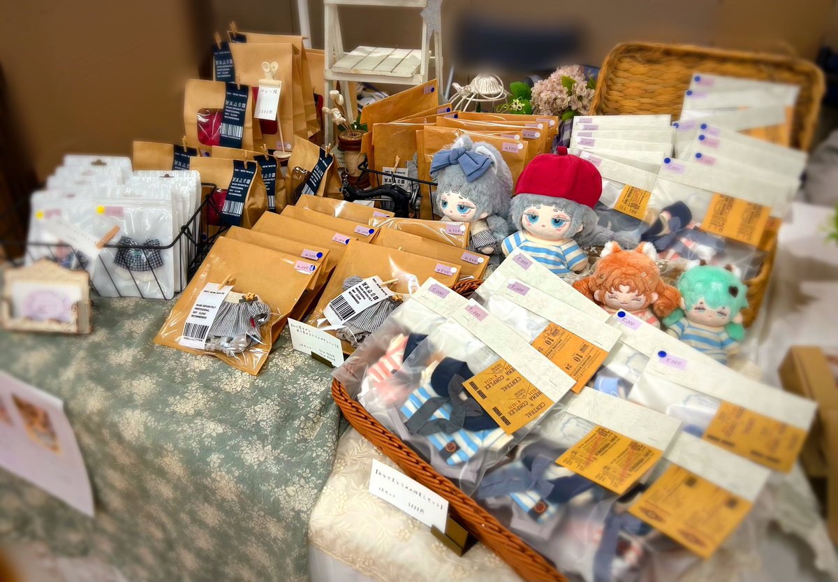 🧵設営完了しました🧵

5階 L12
仕立屋よつほしでお待ちしております🫶

 #ぬいFes05
#仕立屋よつほし