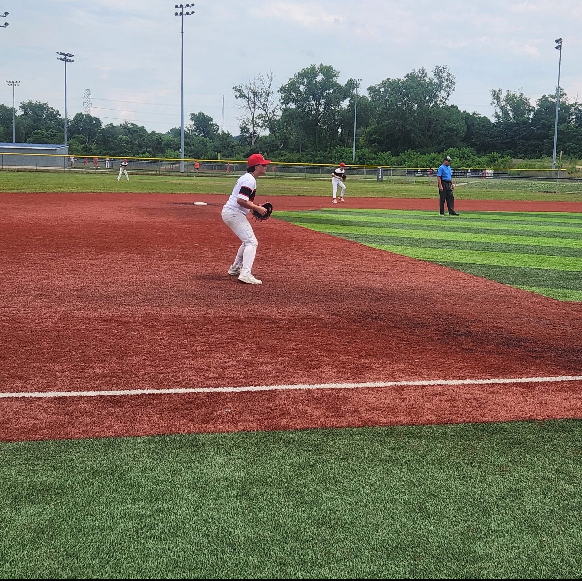 c_locklan7's tweet photo. 14u season out✌️ https://t.co/XjD4cw335t