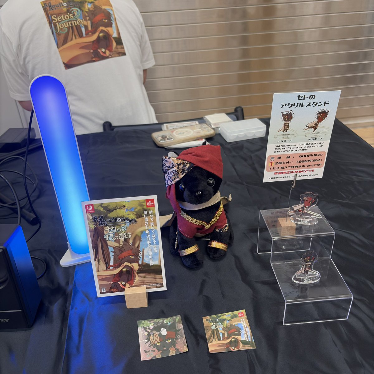 Seto_Aquilonem's tweet photo. 【#東京ゲームダンジョン9】
はじまったぜぇぇぇぇぇぇぇぇ！！！

先着でシールプレゼント中らしいぜ！
アクリルスタンドも販売中✨
浜松町館3階【3A-5】で待ってるぞ♪

#AdAquilonem #なでなでゲーム #インディーゲーム https://t.co/MWFVJvhI0M