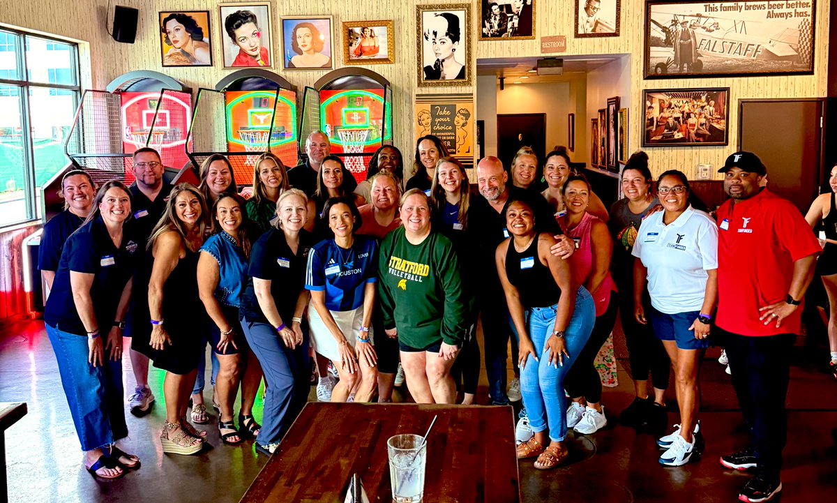 WOW!! The first ever GHVCA Coach’s Social was a BLAST!! Thank you to those that donated to make this event one for the books! We are a community and together we make the Houston-area volleyball world special! Thank you coaches and good luck this season! #BetterTogether 💙❤️