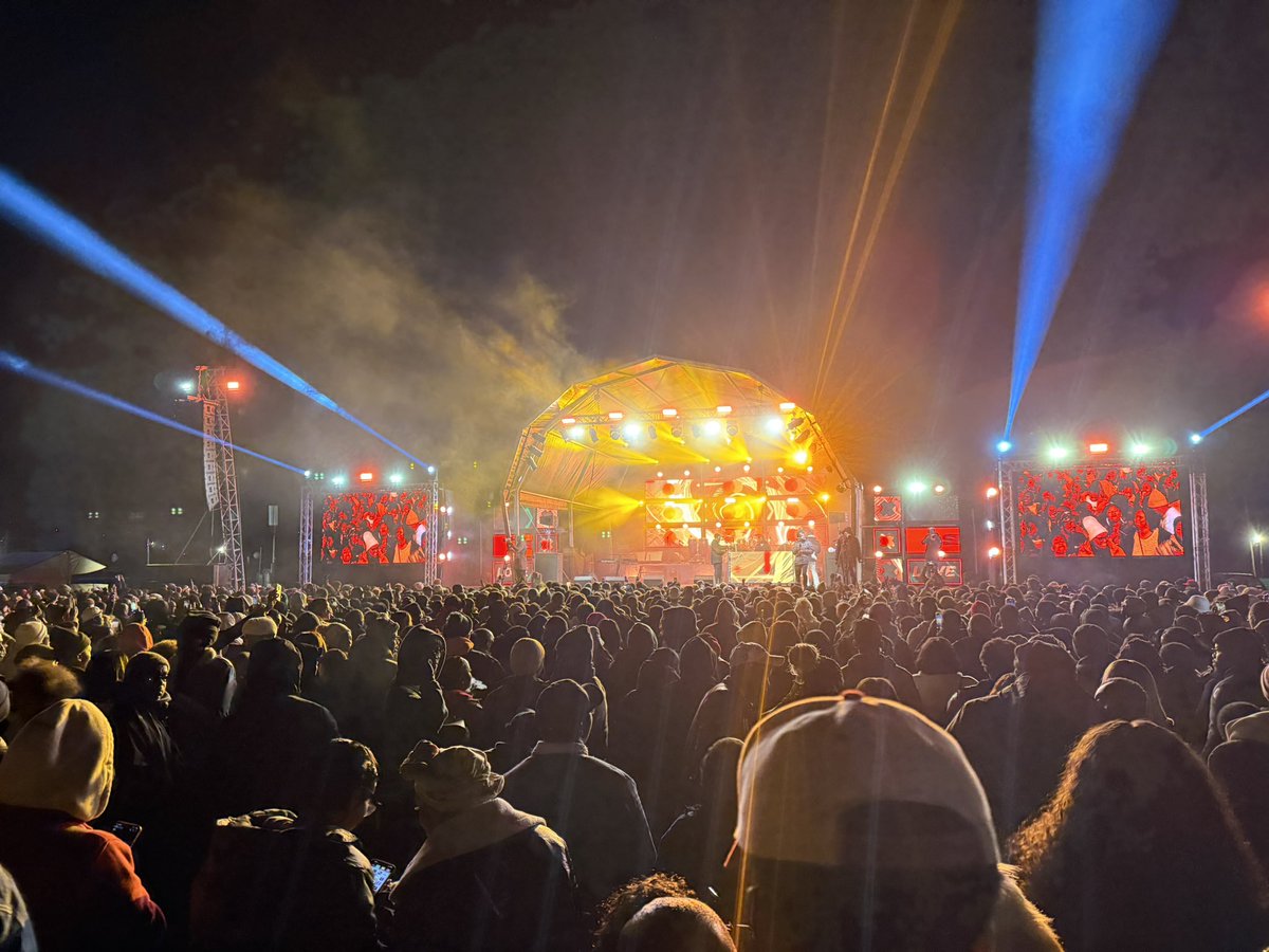 Chris Left (@chrisleft25) on Twitter photo 