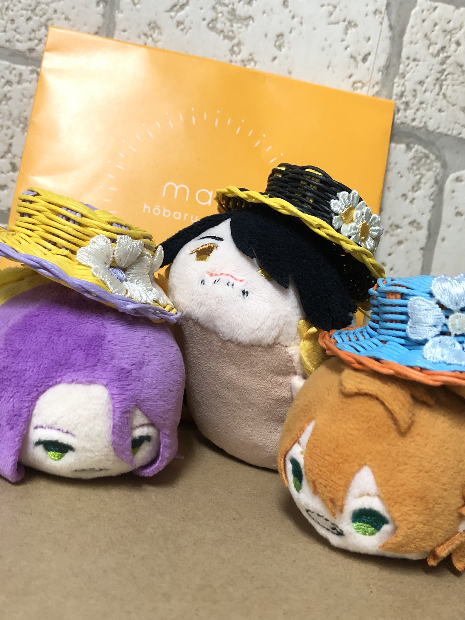 なぁぁ！ 様  クッキー 染色 リメイク 新作】☆バレンタイン缶～真っ白テディVer～☆カラフルで可愛い