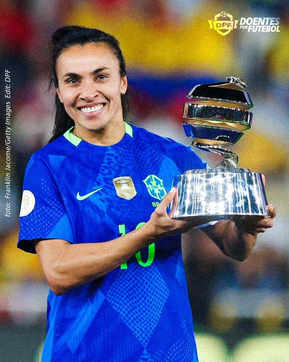 39 anos. Melhor jogadora da Copa América 2025.
Marta é inacabável. A rainha do futebol feminino.

Respeitada por todas as gerações.
Referência. Exemplo. Ídolo.

Agora é tetracampeã da Copa América.
E o melhor de tudo: é brasileira.