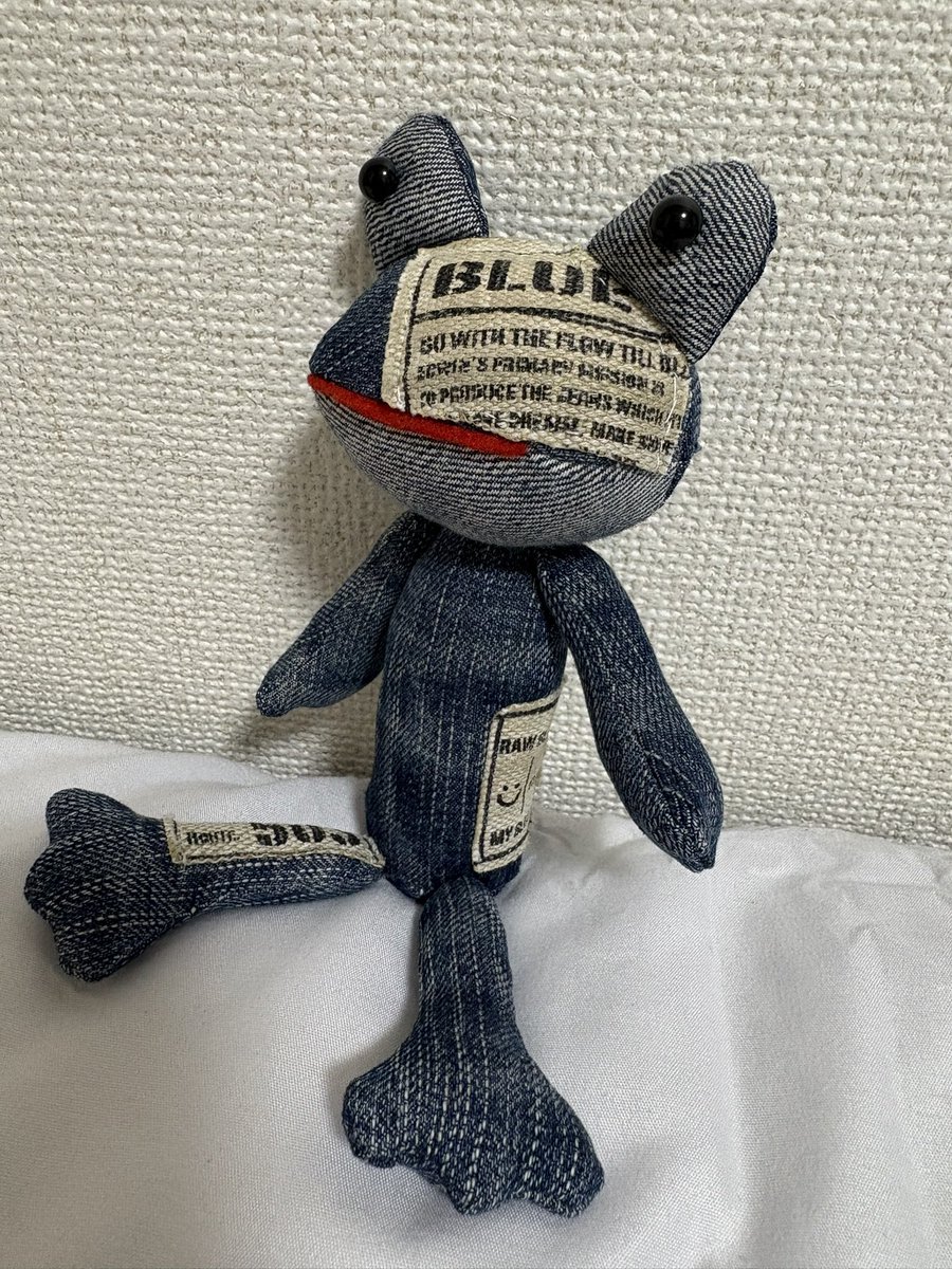 二代目就任。
デビューはもう少し先だけど、よろしくお願い致します。

#無事カエル