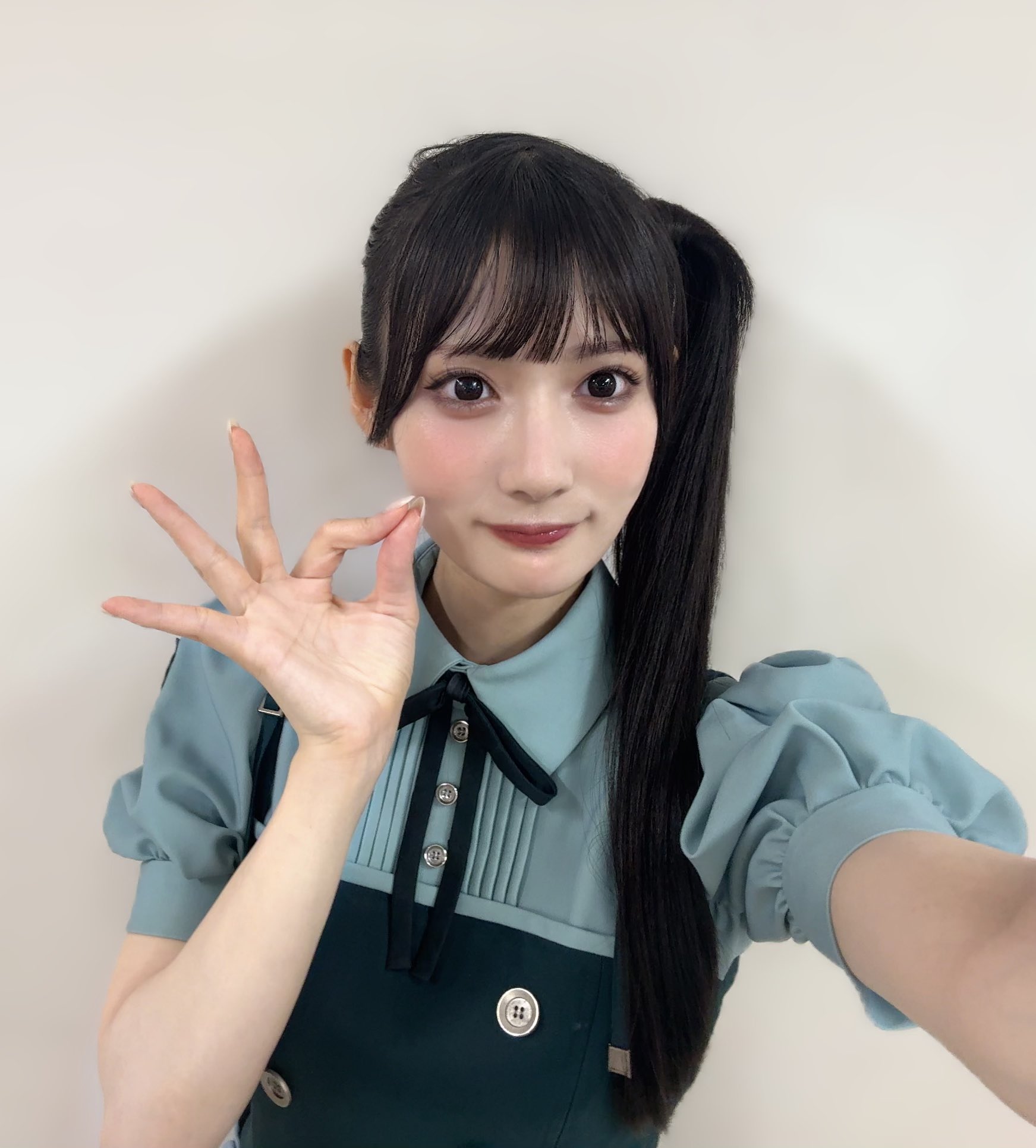 女性アーティスト(歌手・グループ)まとめ売り　●※バラ売りお値下げ不可 世界を目指す新グループNEON-Xとは？メンバー5人が現在の心境や