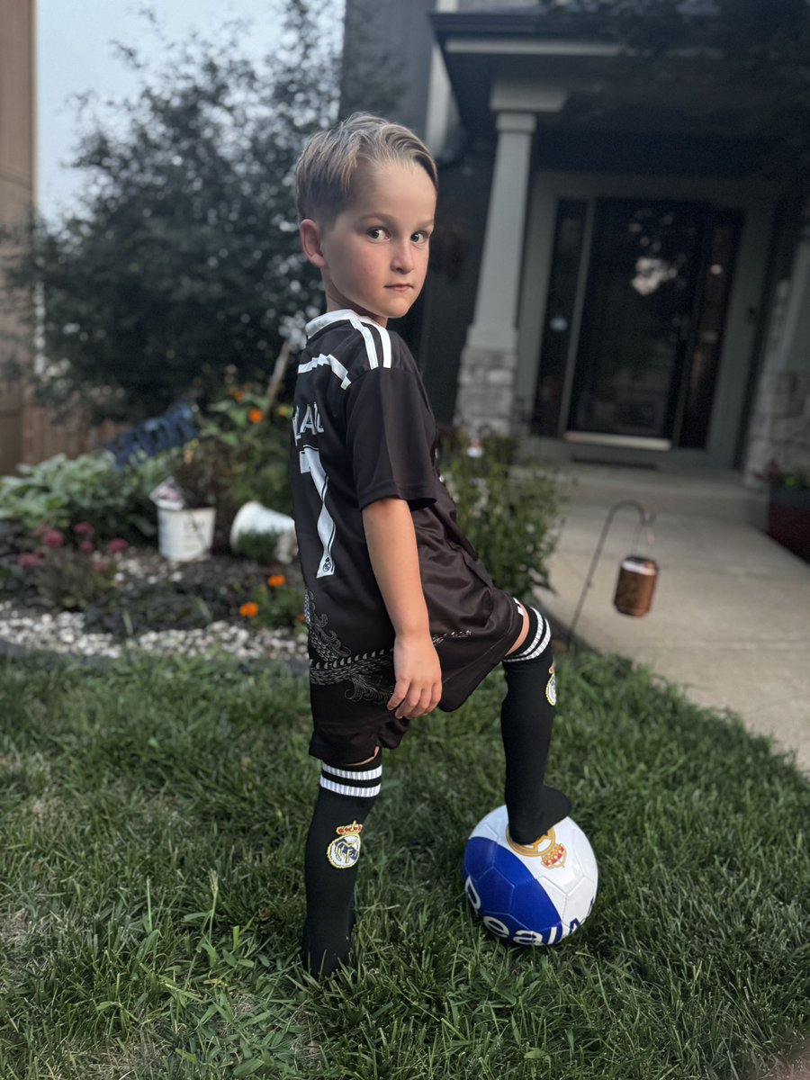 herschmcw's tweet photo. @realmadriden this dude was thrilled to get this sick kit for his 7th bday! #Christianthesoccerkid https://t.co/xX0dhVSwV9