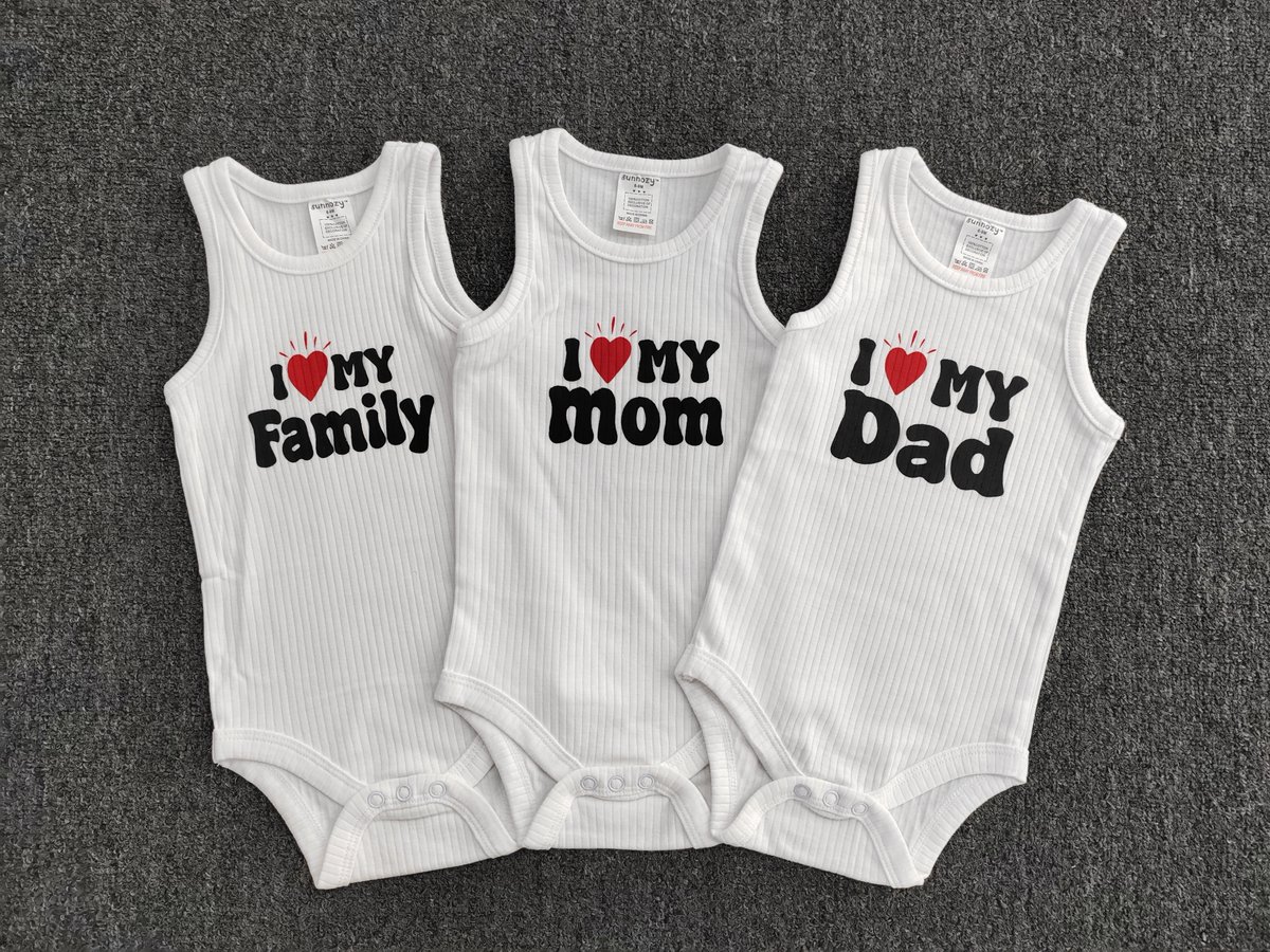 S_Sunnozy's tweet image. #Sunnozy #NewColors #BabyCottonClothes #NewbornSleevelessTankTop #BabyBodysuit #SummerHotSales #NewProductSharing #SpotWholesale Summer Sleeveless Baby Cotton Vest Size: 0-3/3-6/6-9M (MOQ: 6 sets one color one model) Fabric: 100% pure cotton WhatsApp and WeChat:+8613422349966