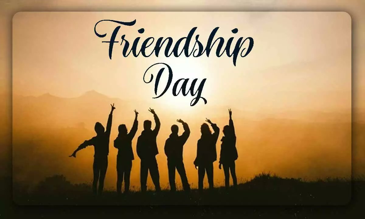 "कुछ रिश्ते खून से नहीं, दिल से बनते हैं...
वो हर मोड़ पर साथ निभाते हैं — उन्हें दोस्त कहते हैं।
#FriendshipDay 💛✨
साथ हो तो हर दिन खास है।