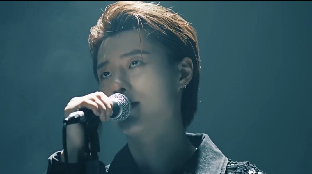 shinichinotkudo.⠀

Kalau ditanya apa alasan dibalik wajah cemberut ini? Jawabannya adalah mendengar lagu Gideon sunbaenim "Accident" 100x/hari. Rasa-rasanya seperti dibuat galau istri padahal istri pun belum punya 💔 penasaran? Dengar sendiri lagunya!