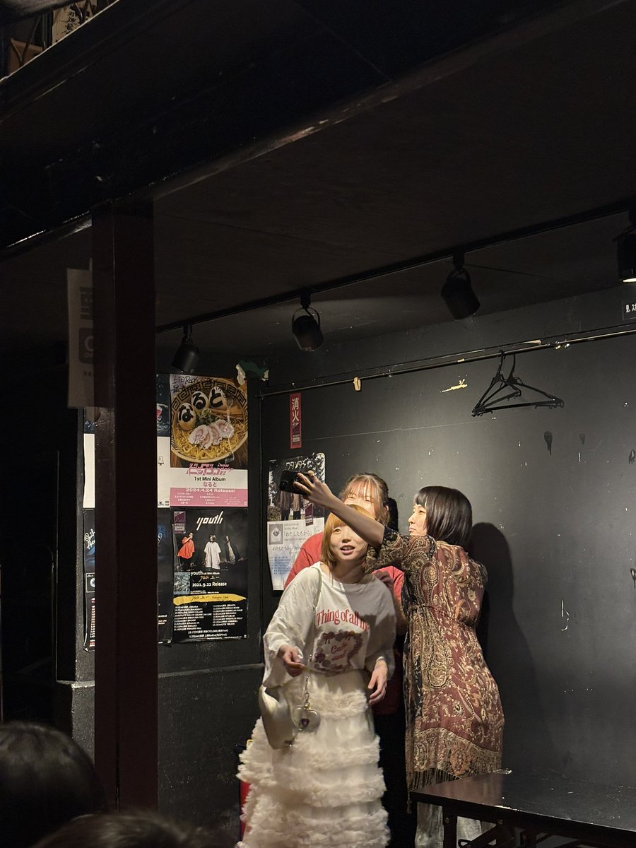 リオちゃん、小池
昨日初めて出会えて
速攻で大好きになりました
この2人が居る長野の未来は明るい🔆
本気でそう思ってる！
また必ず一緒にやるからこの2人のライブ観てほしい！
めっちゃ最高だから！！！😭😭😭