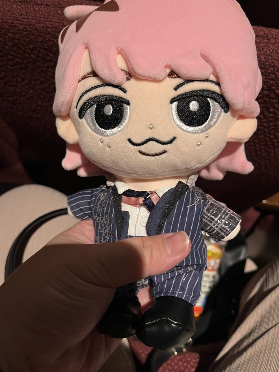 kr_gr_v3v's tweet photo. 開場して席に着いた✨
楽しんできます🍀*゜ https://t.co/e9WD4nCb3K