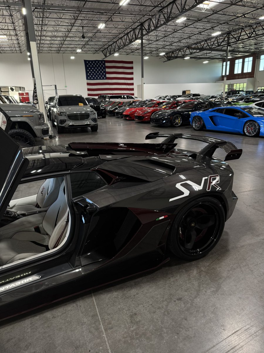 brezscales's tweet photo. fully carbon SVR Aventador Roadster at 20 https://t.co/Luy02kLxkB