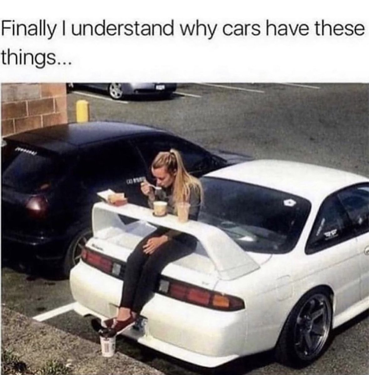 😂