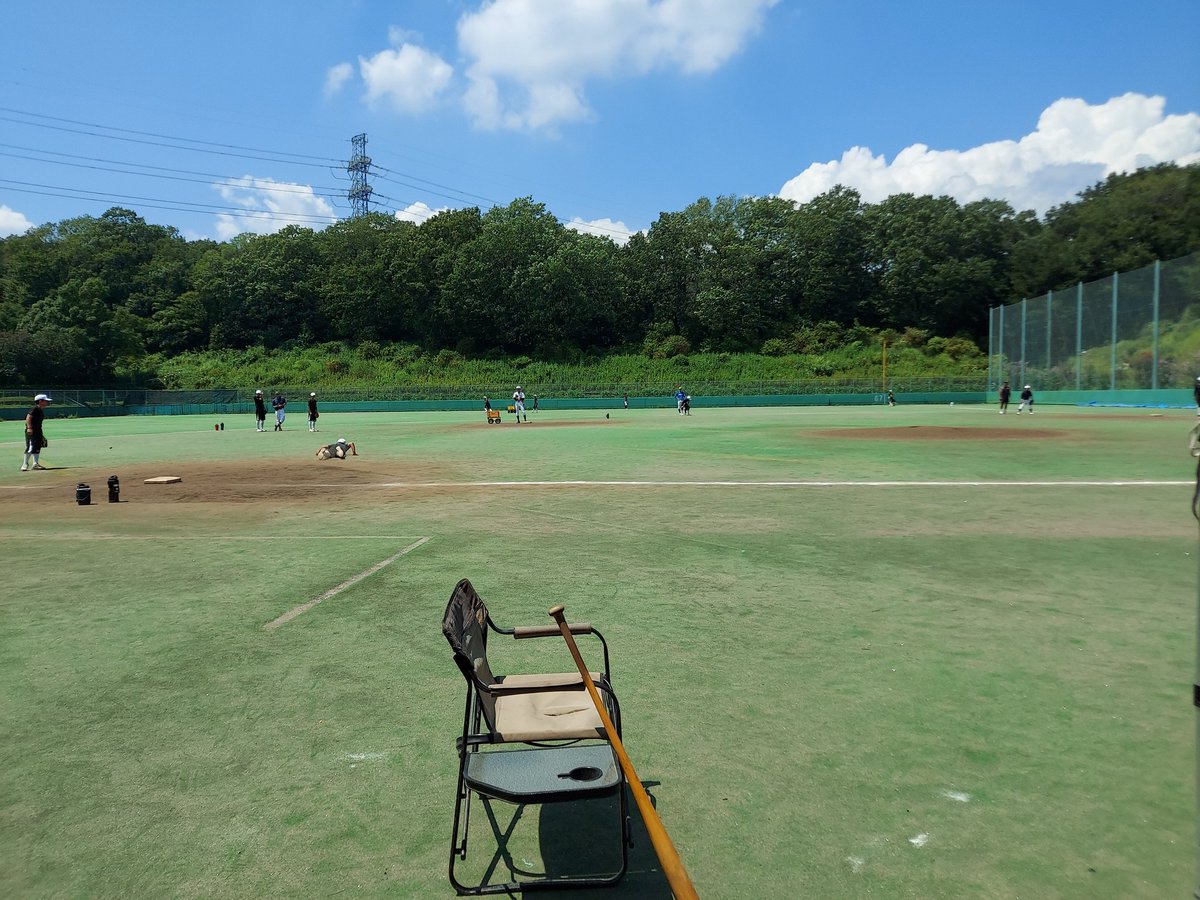 HArakawa17's tweet photo. 今日はここから⚾

古巣小平ポニーズに高校野球引退の挨拶と練習のお手伝い😊 https://t.co/XfMhYoqoLI