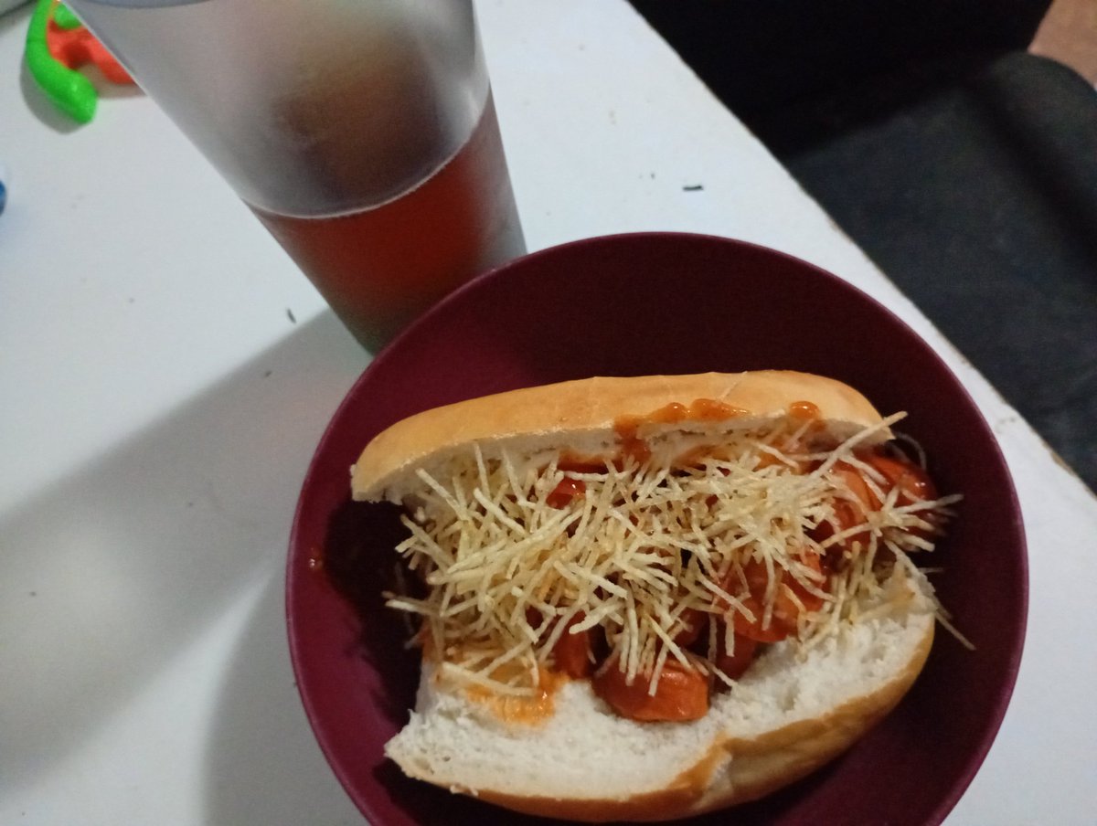 IRIS RANGEL DE ABREU 💙 (@irisrangeldeab2) on Twitter photo Eu fiquei viciada no meu próprio cachorro quente fiz ontem comi hj é simplesmente perfeito o cheiro da salsicha junto com tempero é molho ficou maravilhoso. <a href="/perdigaooficial/">Perdigão Oficial</a> vocês são perfeitos muito gostoso. 😍 Eu fiquei viciada no meu próprio cachorro quente fiz ontem comi hj é simplesmente perfeito o cheiro da salsicha junto com tempero é molho ficou maravilhoso. <a href="/perdigaooficial/">Perdigão Oficial</a> vocês são perfeitos muito gostoso. 😍