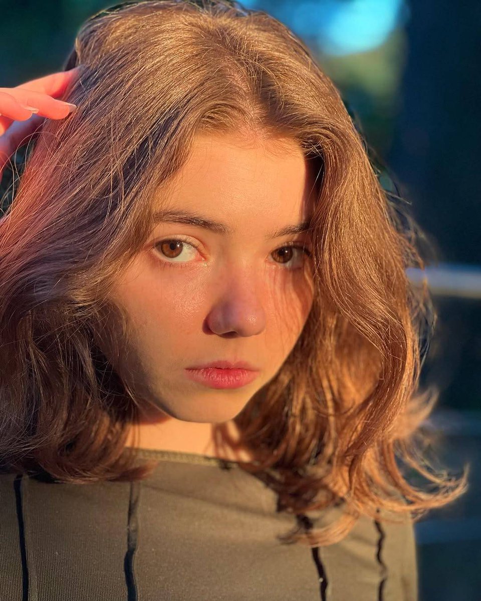 Eva Clumpy hi say it back