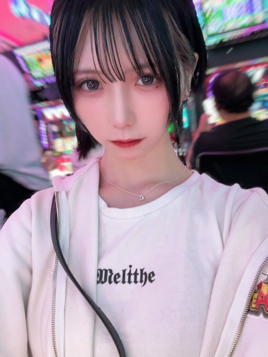 まーた前回と同じく🪱さんにしてしまった🤦
流石に戦えないので移動して頑張ります✨
一旦お昼へ。

店内全然空きなし。
とても高稼働です！
〝メガコンコルド1177岡崎インター店〟
PR