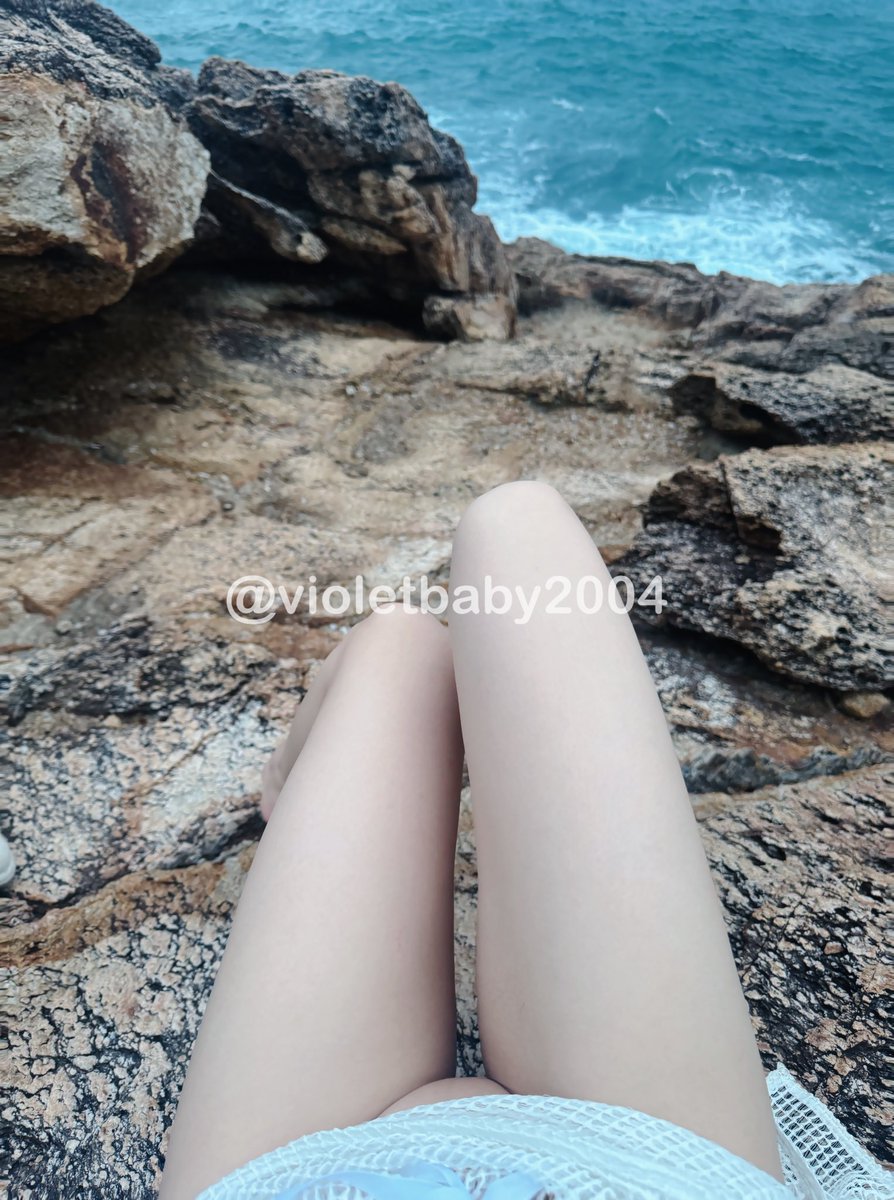 福利姬維他命B分享的黄推图片2 - 网红私拍内容