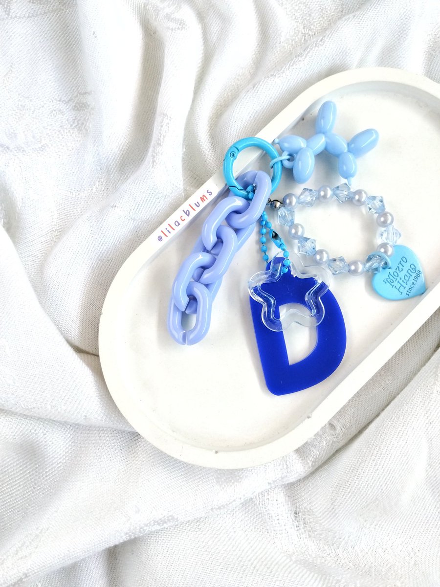 lilacblums's tweet photo. [ Help RT &amp; Like ] 

˚.⟡˙⋆Open PO Initial Bagcharm⋆˙⟡.˚

─── ⋆⋅☆⋅⋆ ──
Available colors
🌟 dark fuschia
🌟 solid blue

──── ⋆⋅☆
 ⭑.ᐟ  only for 18.250 &amp; can be customized ⭑.ᐟ https://t.co/sqkFHPJiYA