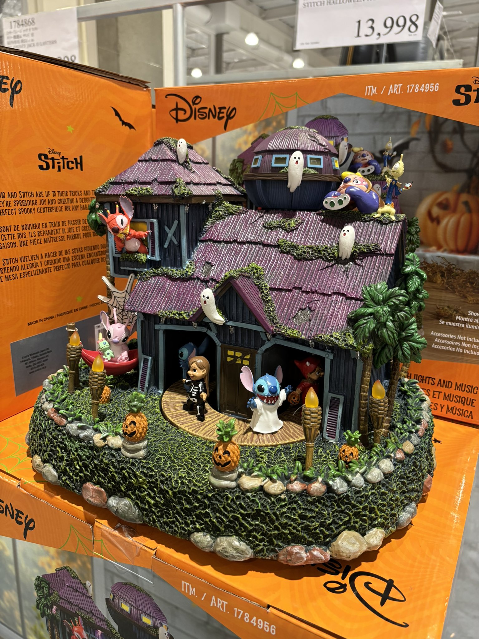 スティッチ　ハロウィンハウス Disney Animated Stitch Halloween House with Lights And Music