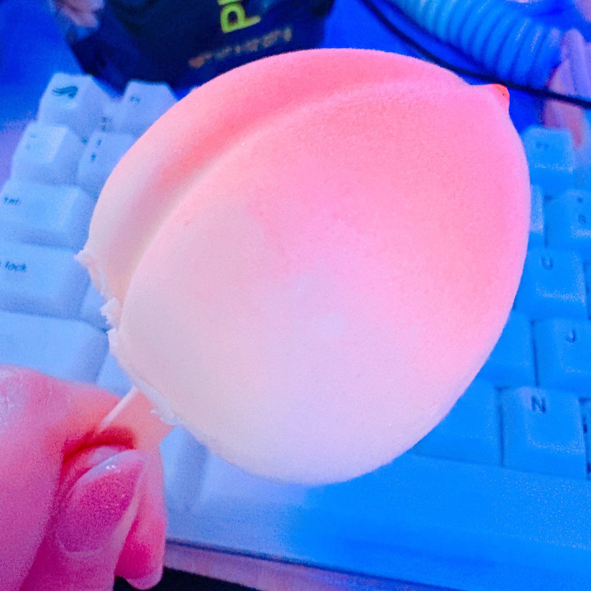 peach ice cream to reward myself~