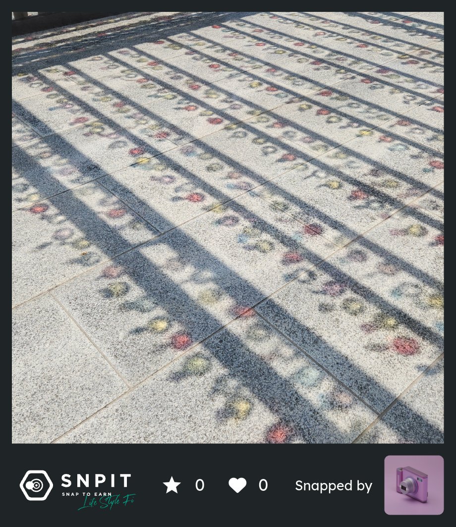 風鈴の影がカラフルで可愛い
#SNPIT
#富知六所浅間神社
