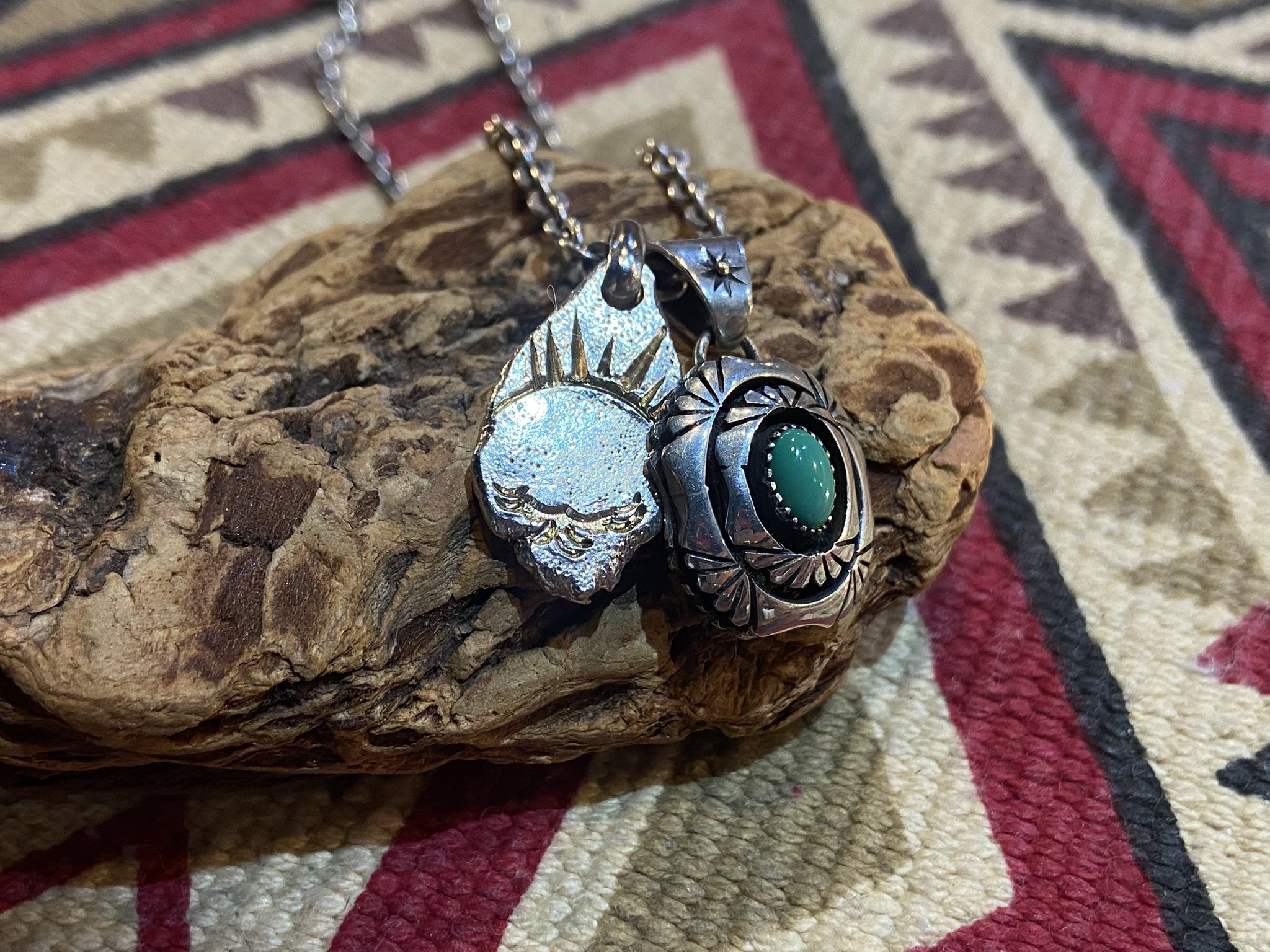 BIG HAND シルバーアクセサリーターコイズ ペンダントトップ BIG HAND