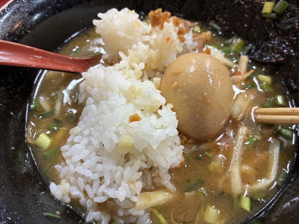ken@syndicate (@syndicateken) on Twitter photo とらきち家 光さん❗️
限定焼きロースチャーシュー麺大盛りチャーシュー増し 野菜盛り 薬味ネギ 万能ネギ ライス
焼きロースもデフォチャもめっちゃ美味しい😋
朝一濃厚スープに最後はドボンで最高😆
激ウマです👍
光大将 さあやちゃん スタッフの皆様ご馳走様でした🙏
<a href="/torakichi_ya/">【公式】とらきち家 光</a> とらきち家 光さん❗️
限定焼きロースチャーシュー麺大盛りチャーシュー増し 野菜盛り 薬味ネギ 万能ネギ ライス
焼きロースもデフォチャもめっちゃ美味しい😋
朝一濃厚スープに最後はドボンで最高😆
激ウマです👍
光大将 さあやちゃん スタッフの皆様ご馳走様でした🙏
<a href="/torakichi_ya/">【公式】とらきち家 光</a>