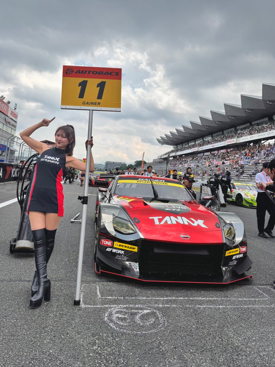 【SUPER GT】
GT300 Starting Grid

62 HELM MOTORSPORTS GT-R：P16
Reiji Hiraki <a href="/ReijiHiraki/">平木玲次</a>

11 GAINER TANAX Z：P23
Kazuki Oki <a href="/oki_kazuki/">大木一輝 / Kazuki Oki</a>

#GoGoNISSAN2025
#SUPERGT