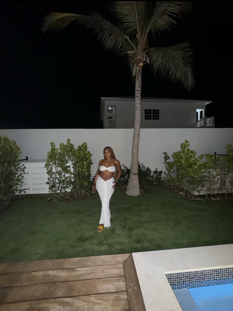 brownbaddieSB's tweet image. 