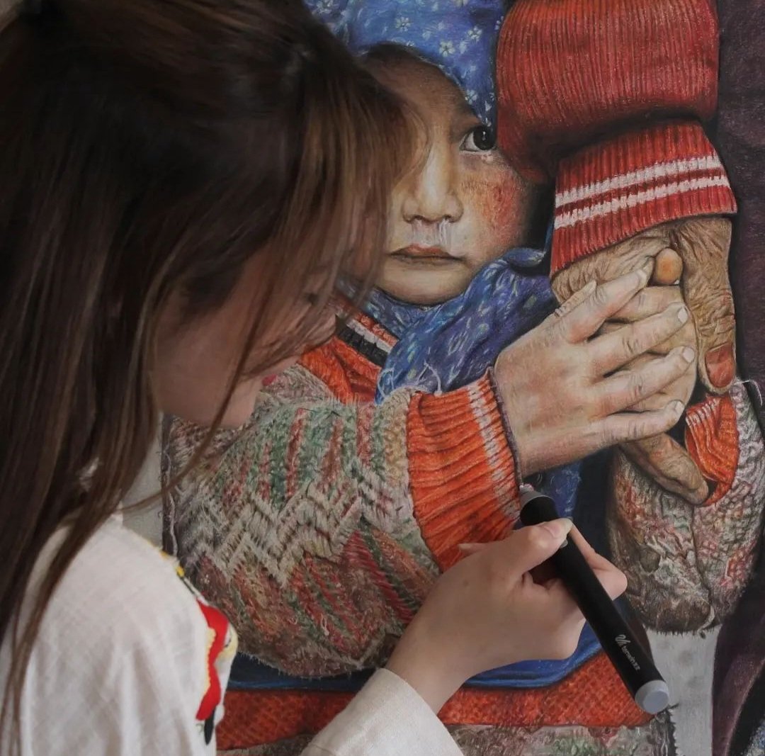 Good morning  

Today, I decided to start a new painting  it’s very special and unique.