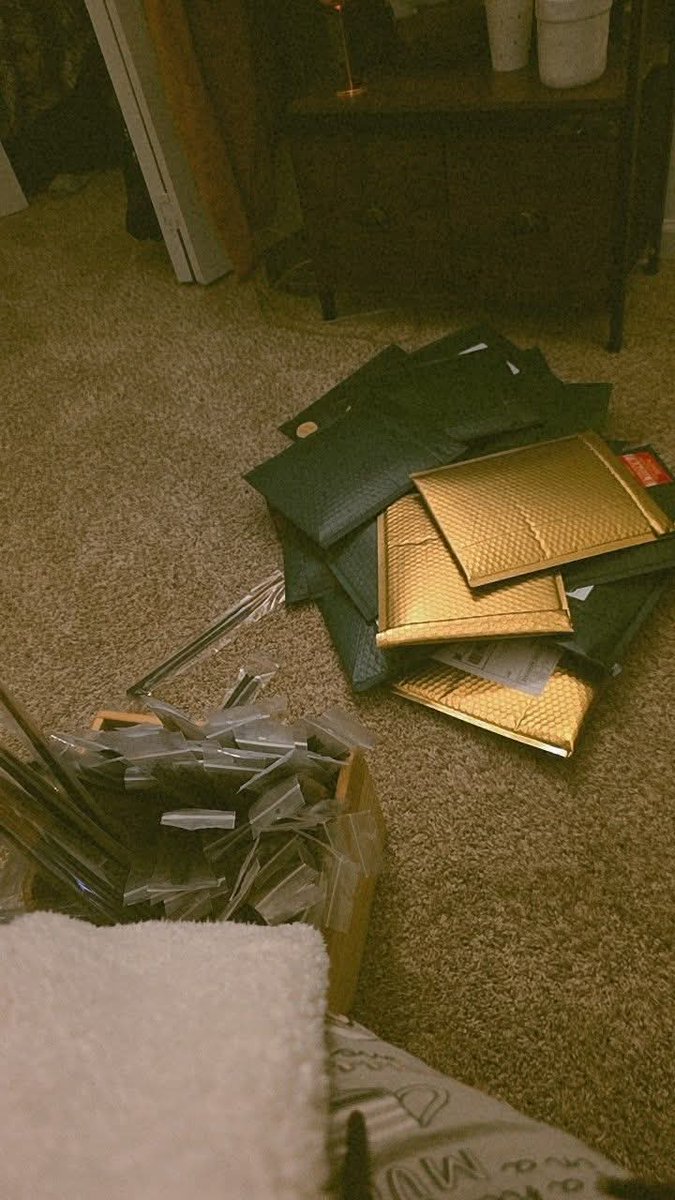 Late night order packing 🥰