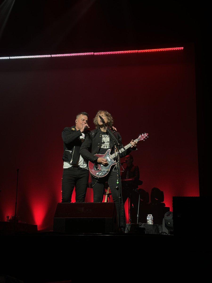 ElizabethEC17's tweet photo. @marcmartel First time seeing y’all and it was amazing! Will definitely be at the next NC concert 🫡🫶🏼 https://t.co/BZcKgz5lkM