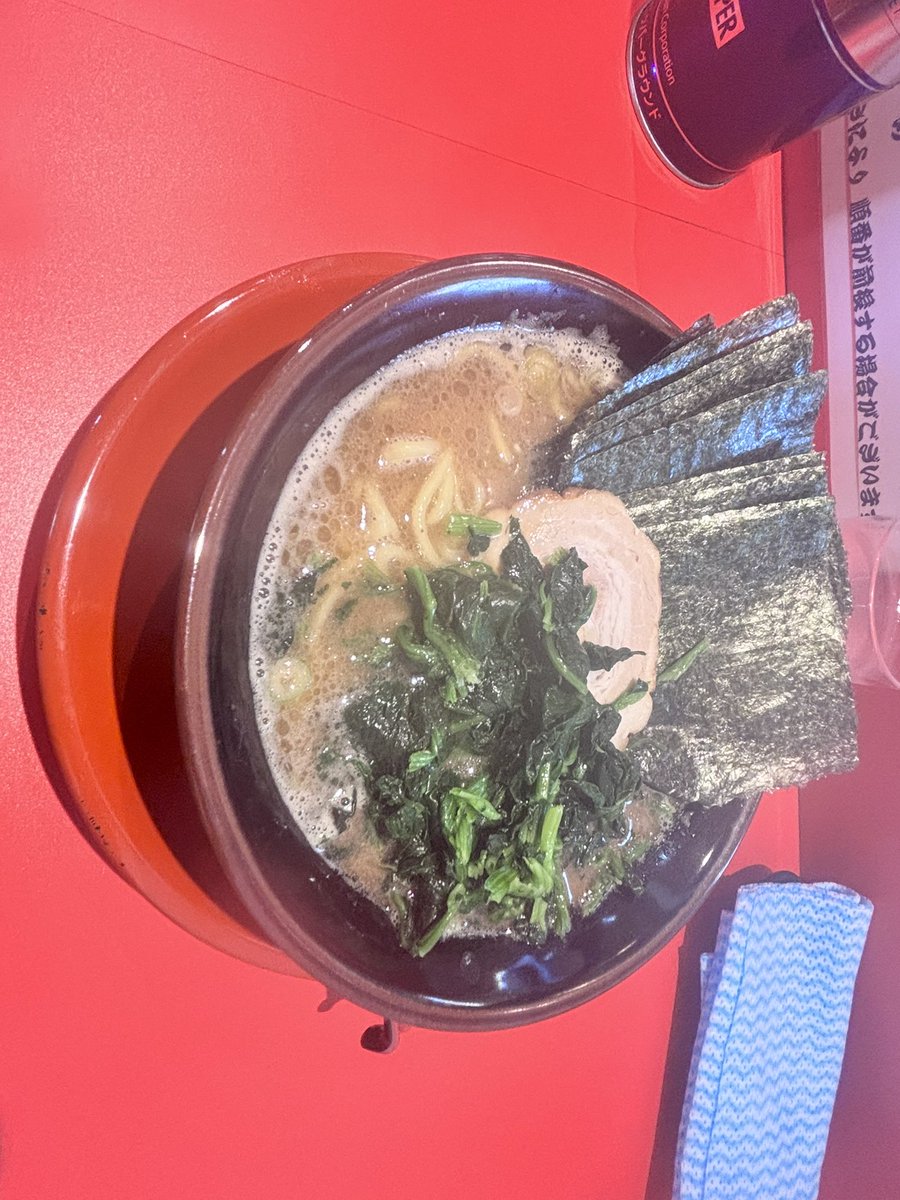 ホテル終わり初めてラーメン連れて行ってもらった🎵🎵おいしかった！！