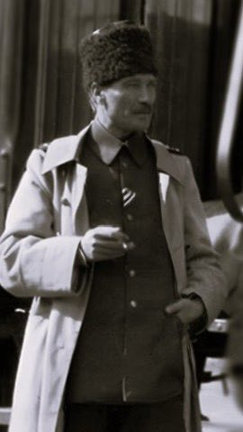 Atamın en sevdiğim fotoğraflarından biri..