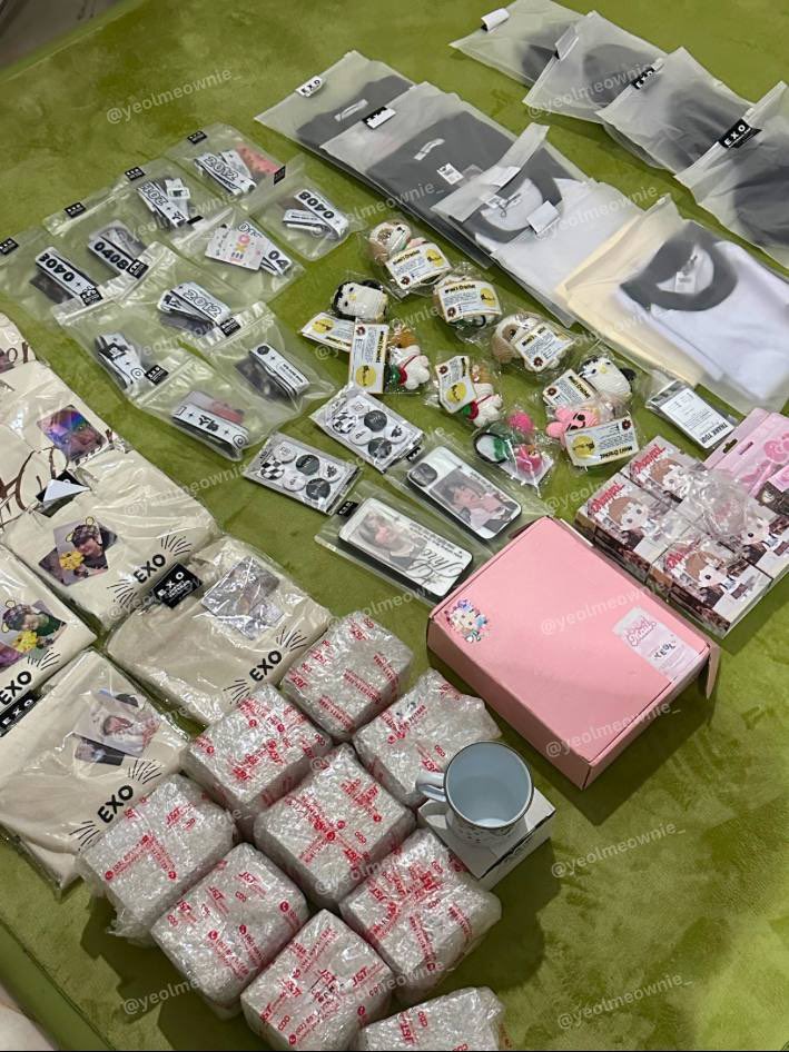 🍒야옹니🍒 (@yeolmeownie_) on Twitter photo #meniupdate
✅✅ ORDER COMPLETED
2/7/2025: Order from 🇵🇭 has arrived!
It took a while as we needed to combine postage from PH.
Thank you to all buyers, and of course to <a href="/lightnwind0408/">✨ Light n Wind Shoppe ✨</a> as well!
All items arrived safe and sound!
Don’t forget to leave your feedback — #meniupdate
✅✅ ORDER COMPLETED
2/7/2025: Order from 🇵🇭 has arrived!
It took a while as we needed to combine postage from PH.
Thank you to all buyers, and of course to <a href="/lightnwind0408/">✨ Light n Wind Shoppe ✨</a> as well!
All items arrived safe and sound!
Don’t forget to leave your feedback —