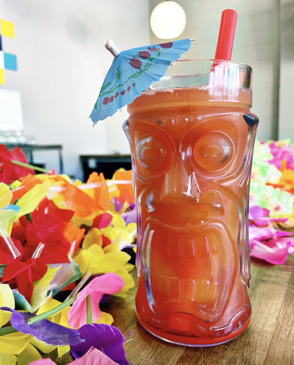 ServaesBrewCo's tweet image. LAST CALL to try our Hurricane Slushie! 🌺🌊 This frozen twist on the island classic is made with our Dreams in Color Berliner weisse, dark rum, lime juice, orange juice, passion fruit syrup and simple syrup! 🏝️ We're open 11 a.m. to 8 p.m. today. #shawneeks #shawneekansas