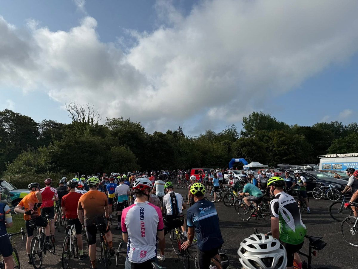 Cracking WW showing at the Five Valleys Sportive. Great weather, great route, and a bit of a blast 💥 💙👊🏼
                    💙🩵🚴🏻‍♀️🚴🏼‍♂️🚴🏻🩵💙 
                              #Cycling