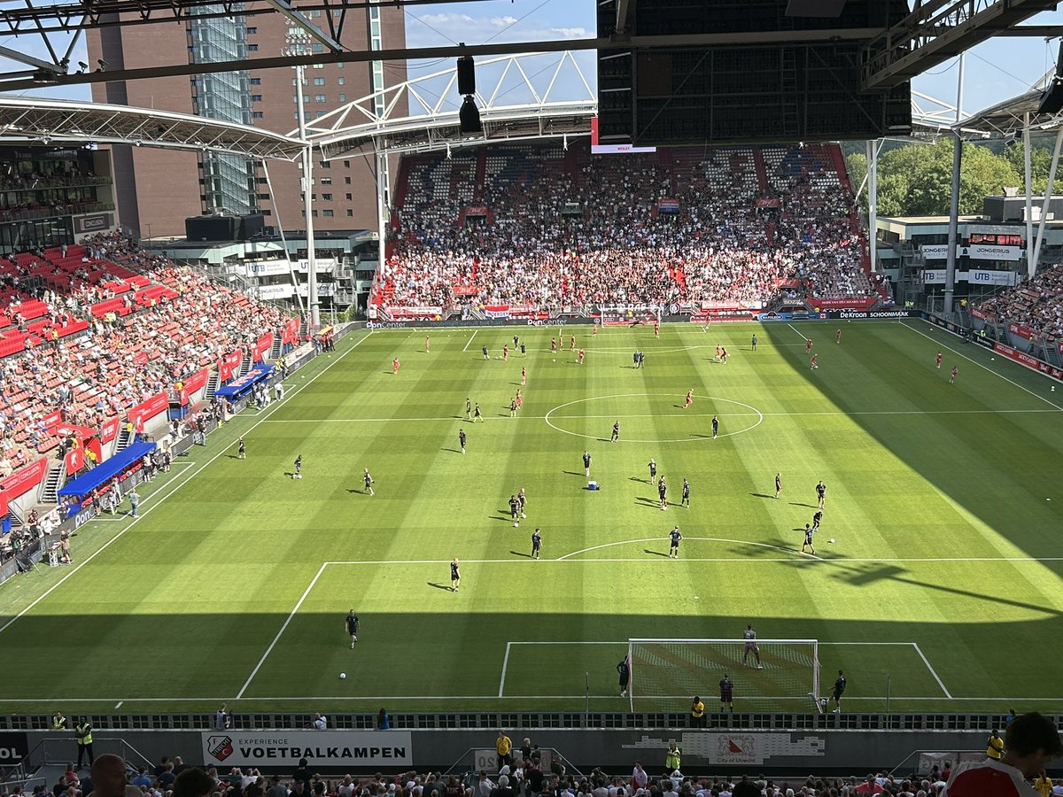 Truebluejock (@truebluejock) on Twitter photo FC Utrecht v Hercules ( who fantastically have a player called Jizz). FC Utrecht v Hercules ( who fantastically have a player called Jizz).