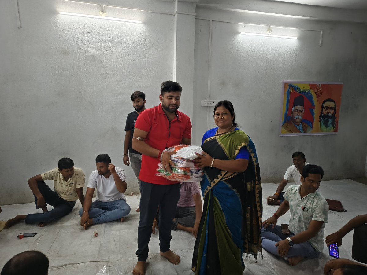 sukanta4bjp's tweet photo. #HarGharTiranga2025 preparation meeting with mandal president of 88 krishnaganj assembly under nadia south district @BJP4Bengal @SuvenduWB @narendramodi https://t.co/GWo4Ufnbnr